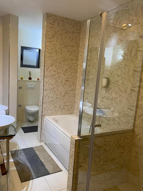 Hotel in Ulcinj - Photo 3