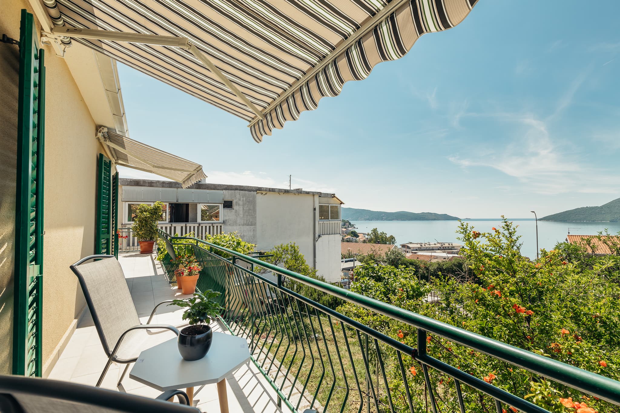 Apartment in Igalo - Photo 0