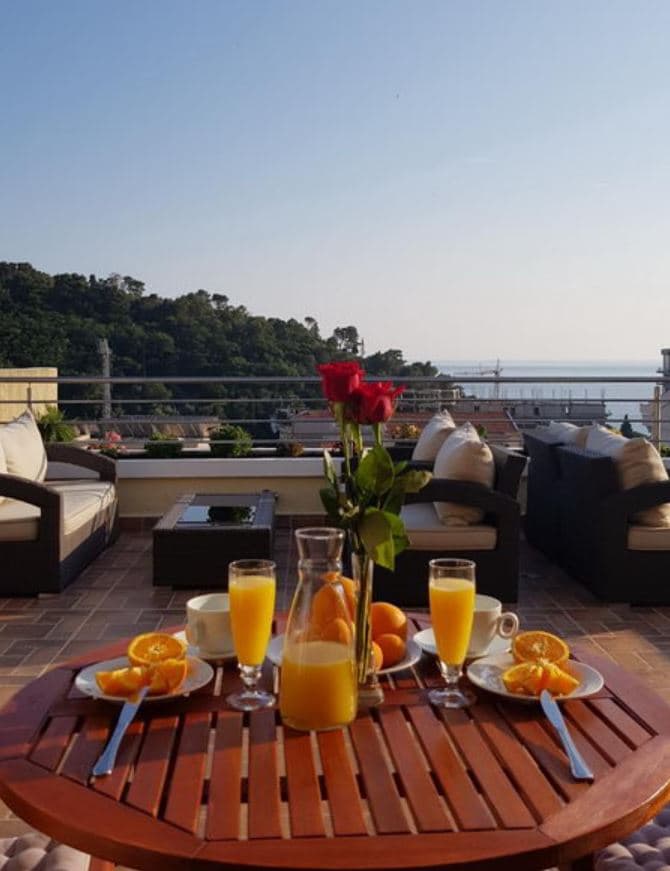 Hotel in Petrovac - Photo 1