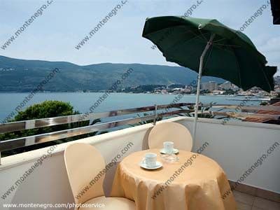 terasa_sa_pogledom_na_more